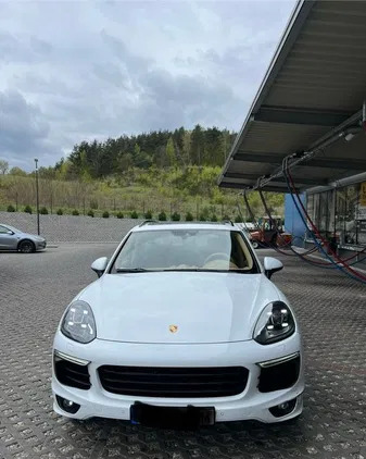 porsche Porsche Cayenne cena 229000 przebieg: 175000, rok produkcji 2017 z Gdańsk